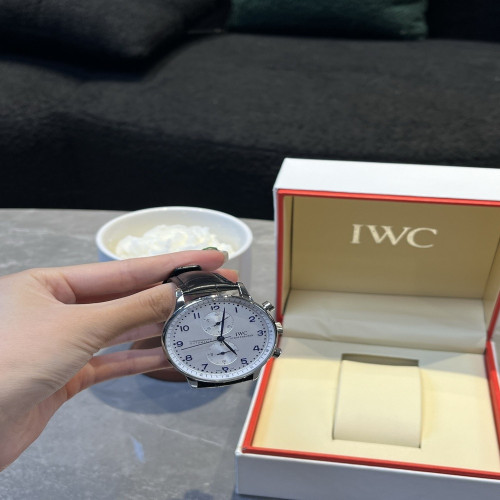 IWC샤프하우젠 파일럿 시리즈 문페이즈 오토매틱 가죽 손목시계