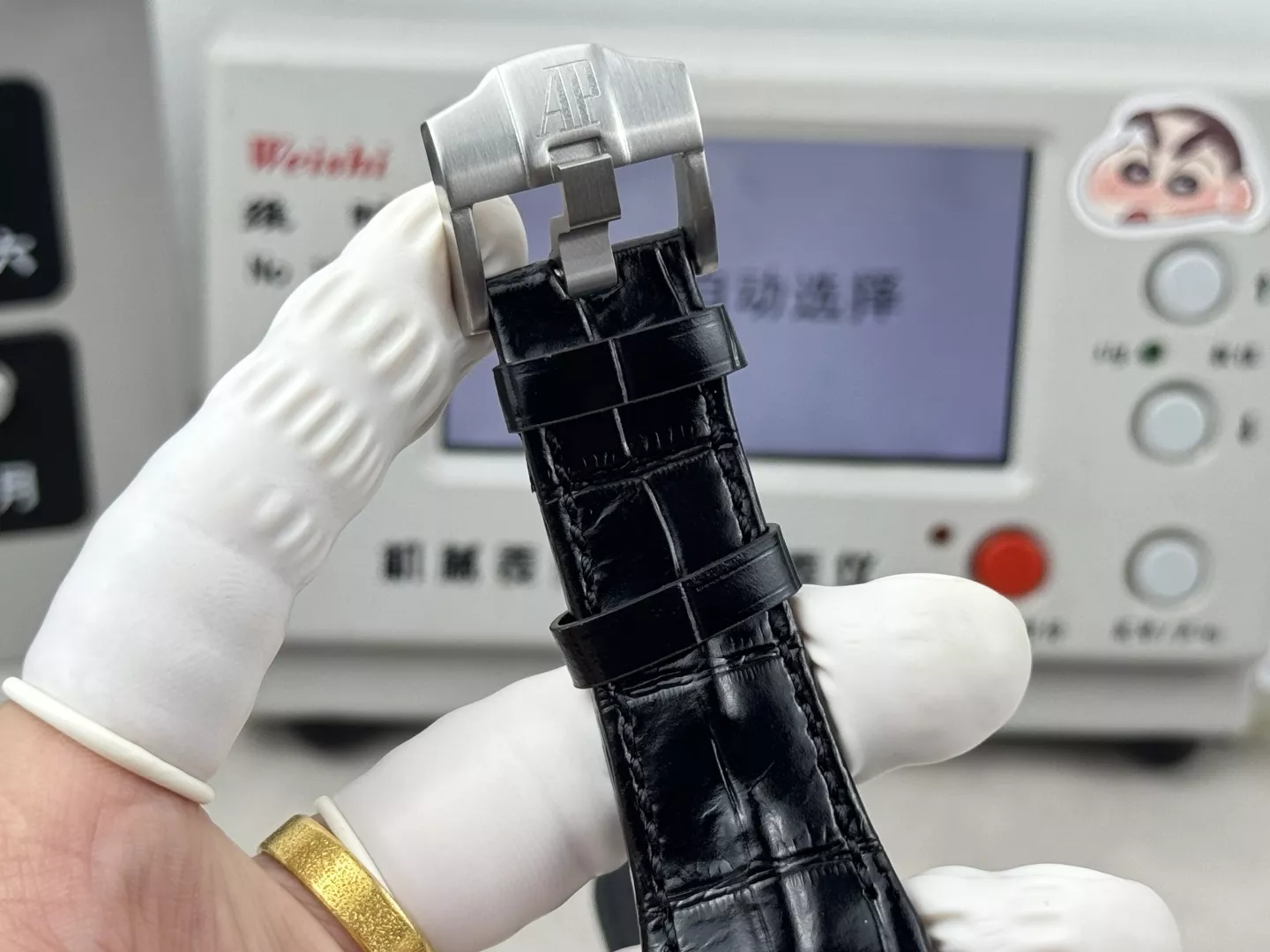 오데마피게 로열 오크 오프쇼어 크로노그래프 손목시계 상세 이미지 9