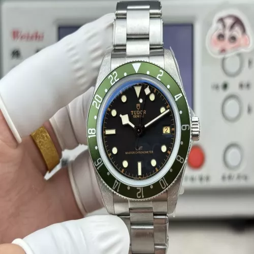 튜더 블랙 베이 1958 GMT 메탈 시계