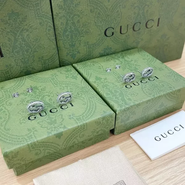 구찌 인터로킹 더블 G 이어링