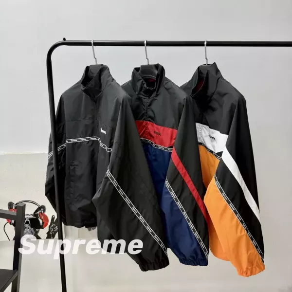 슈프림 로고 테이핑 트랙 재킷