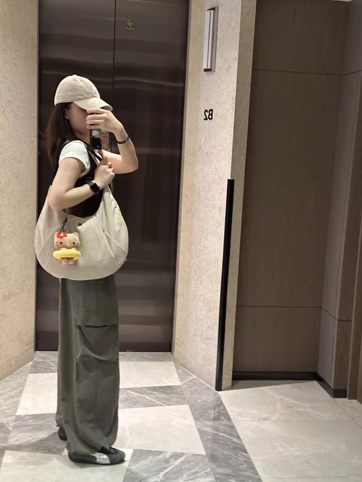 룰루레몬 반달 쉐입 나일론 숄더백 상세 이미지 42