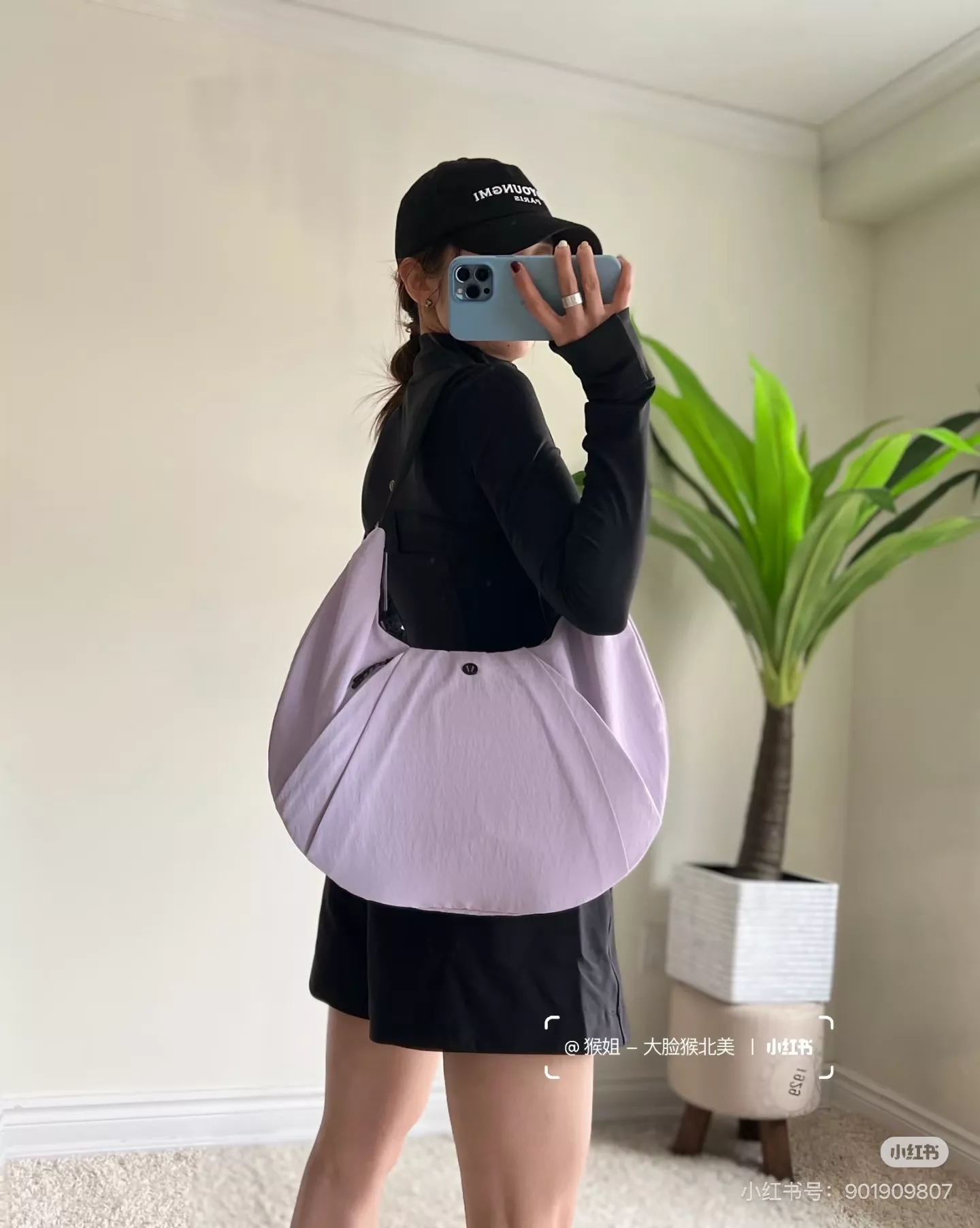 룰루레몬 반달 쉐입 나일론 숄더백 상세 이미지 43