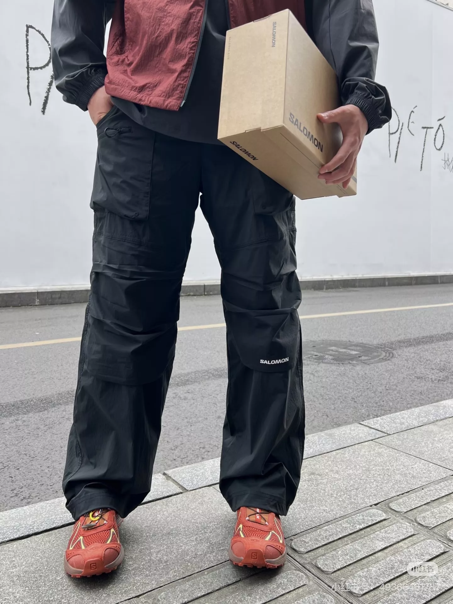 살로몬 카고 포켓 디테일의 방수 캐쥬얼 팬츠 상세 이미지 18
