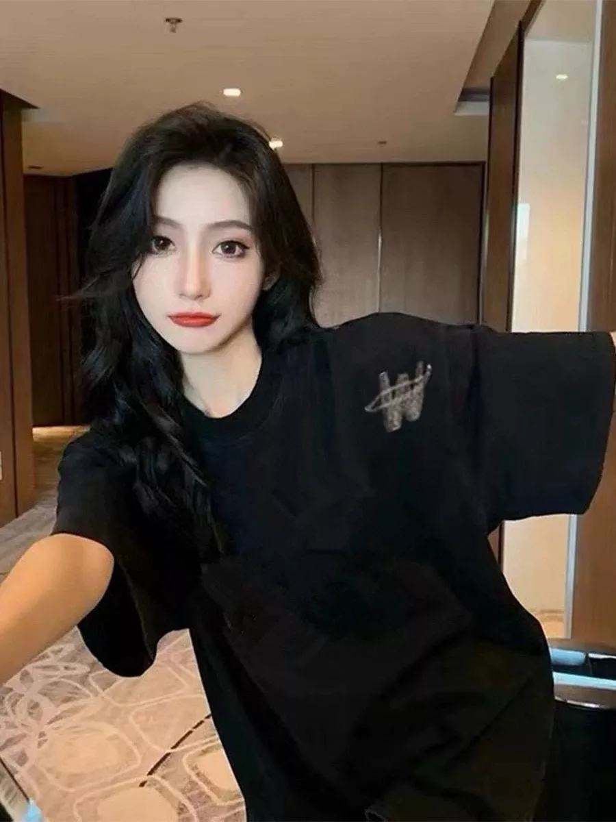 웰던 W 로고 루즈핏 라운드넥 반소매 티셔츠 상세 이미지 26