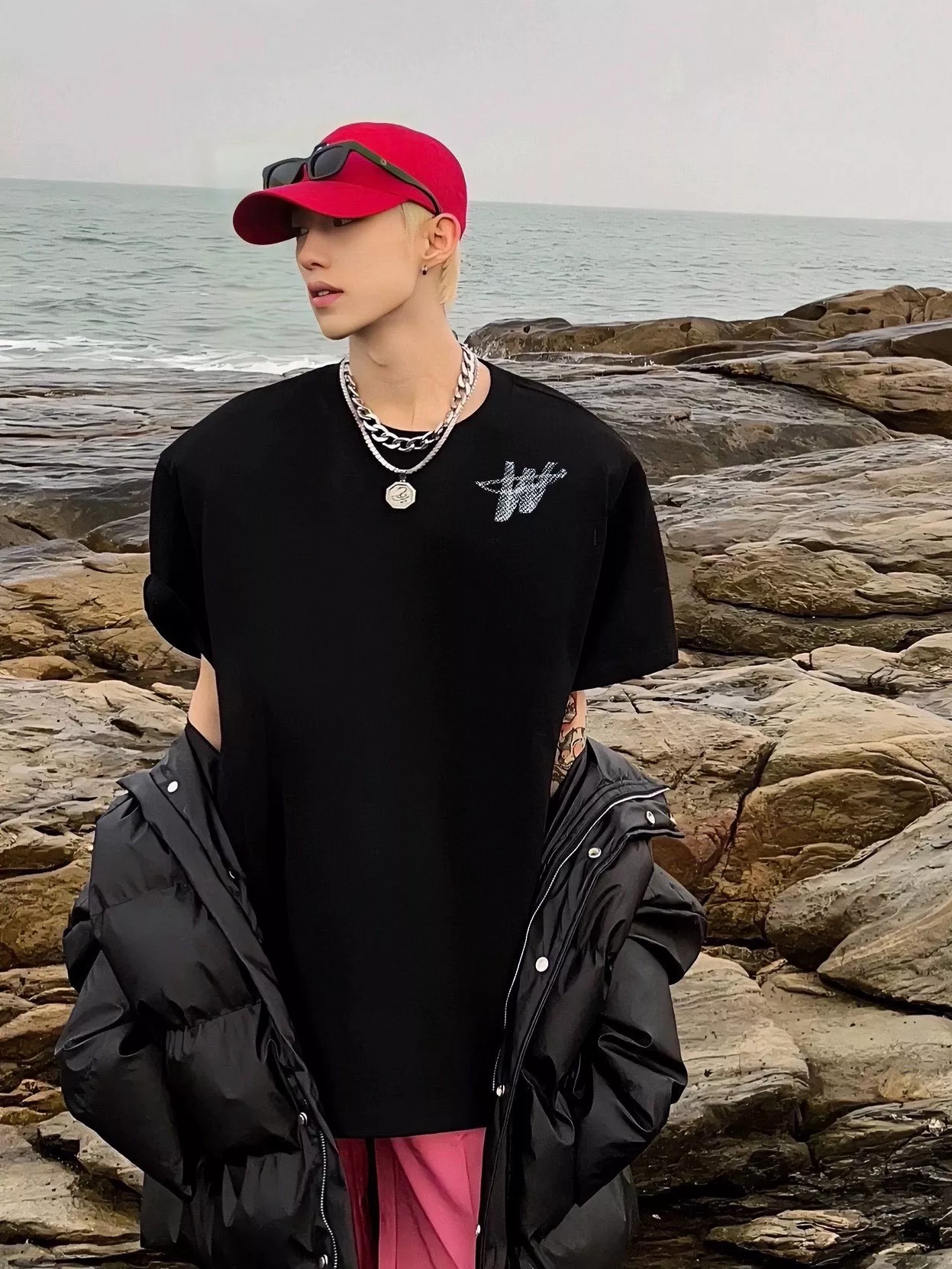 웰던 W 로고 루즈핏 라운드넥 반소매 티셔츠 상세 이미지 25