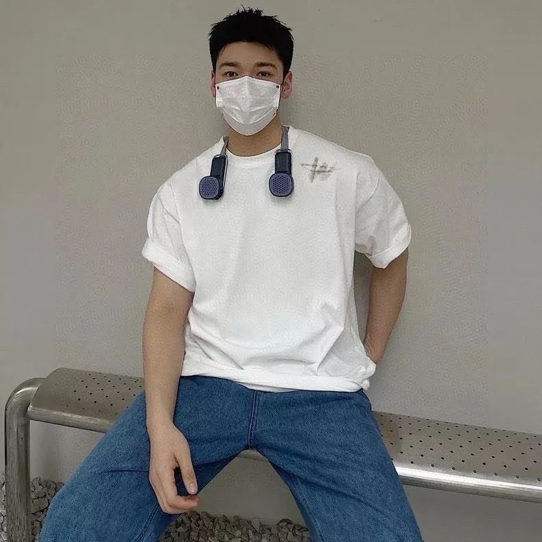 웰던 W 로고 루즈핏 라운드넥 반소매 티셔츠 상세 이미지 19