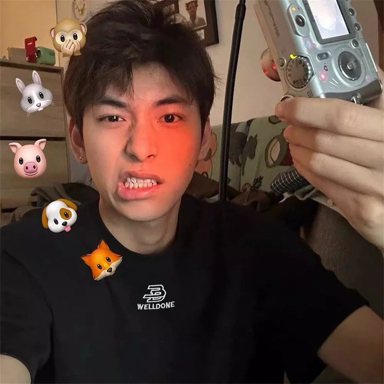 웰던 로고 프린트 오버핏 반소매 티셔츠 상세 이미지 33