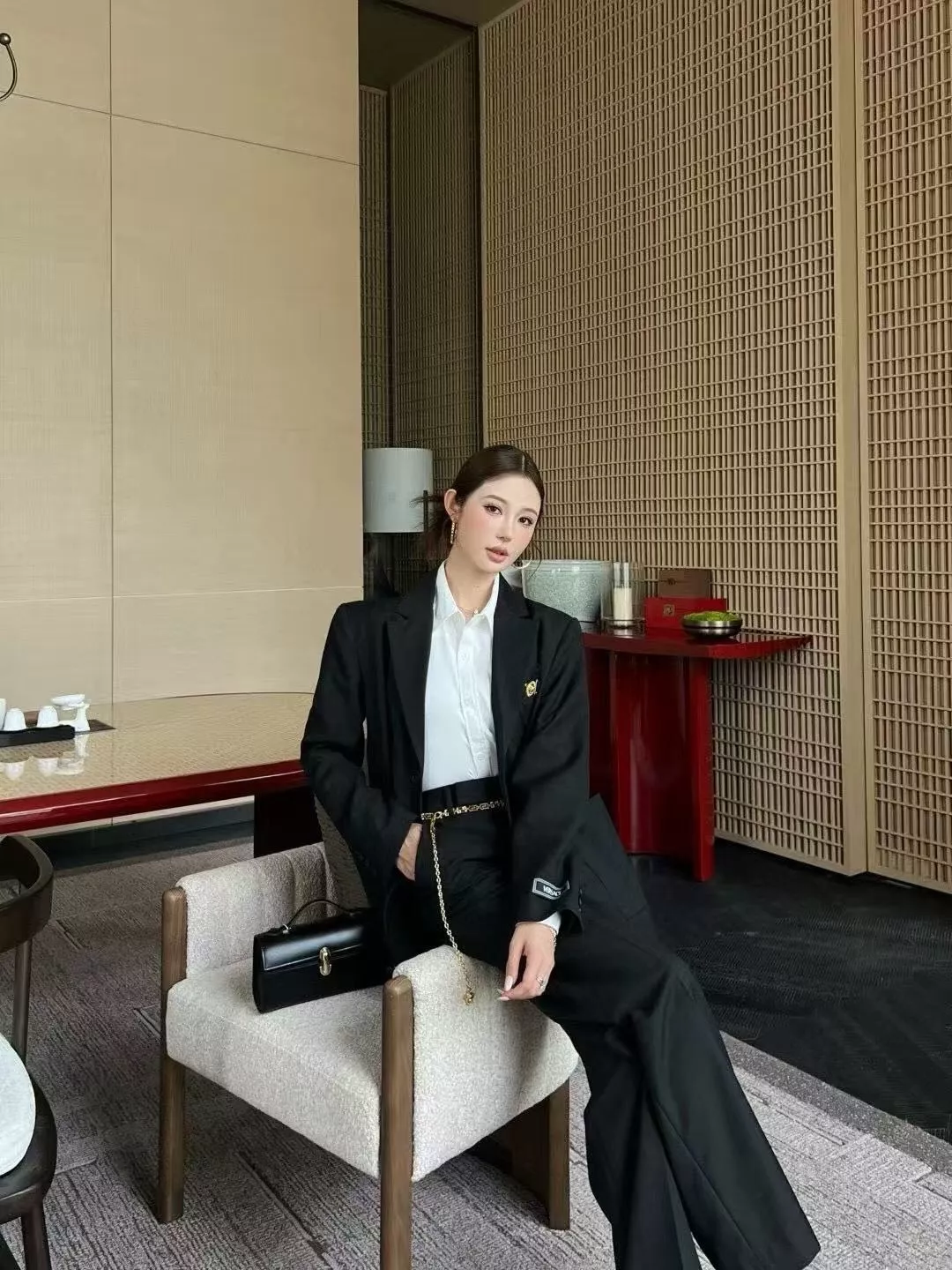 베르사체 메두사 금장 포켓 장식 긴소매 정장 재킷 상세 이미지 15