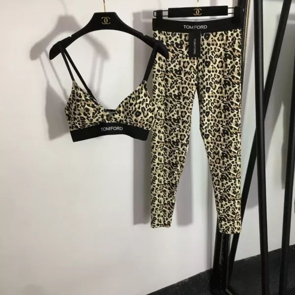 톰포드 레오파드 프린트 브라탑 레깅스 요가 세트