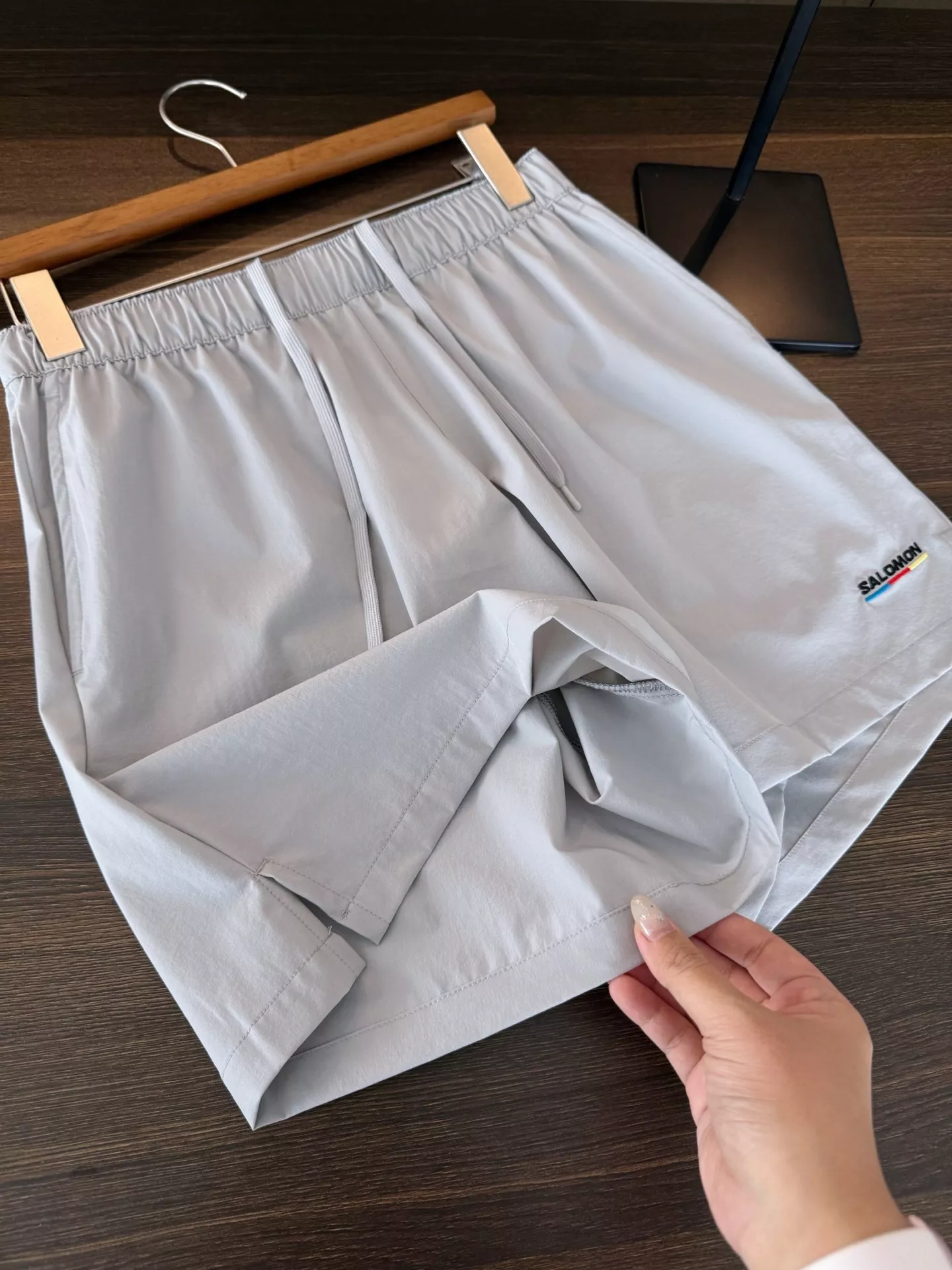 살로몬 냉감 속건 아웃도어 반바지 상세 이미지 42