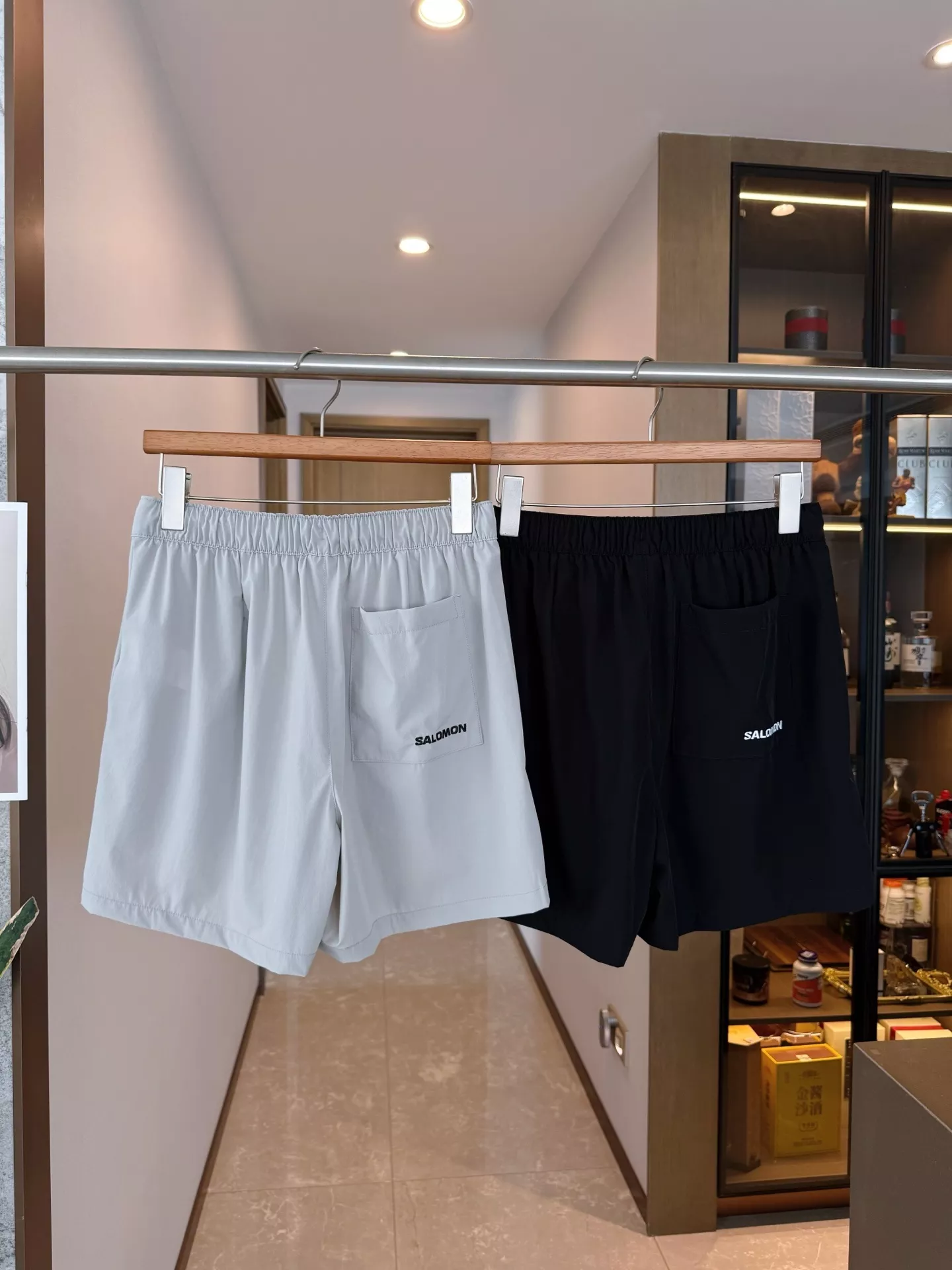 살로몬 냉감 속건 아웃도어 반바지 상세 이미지 2