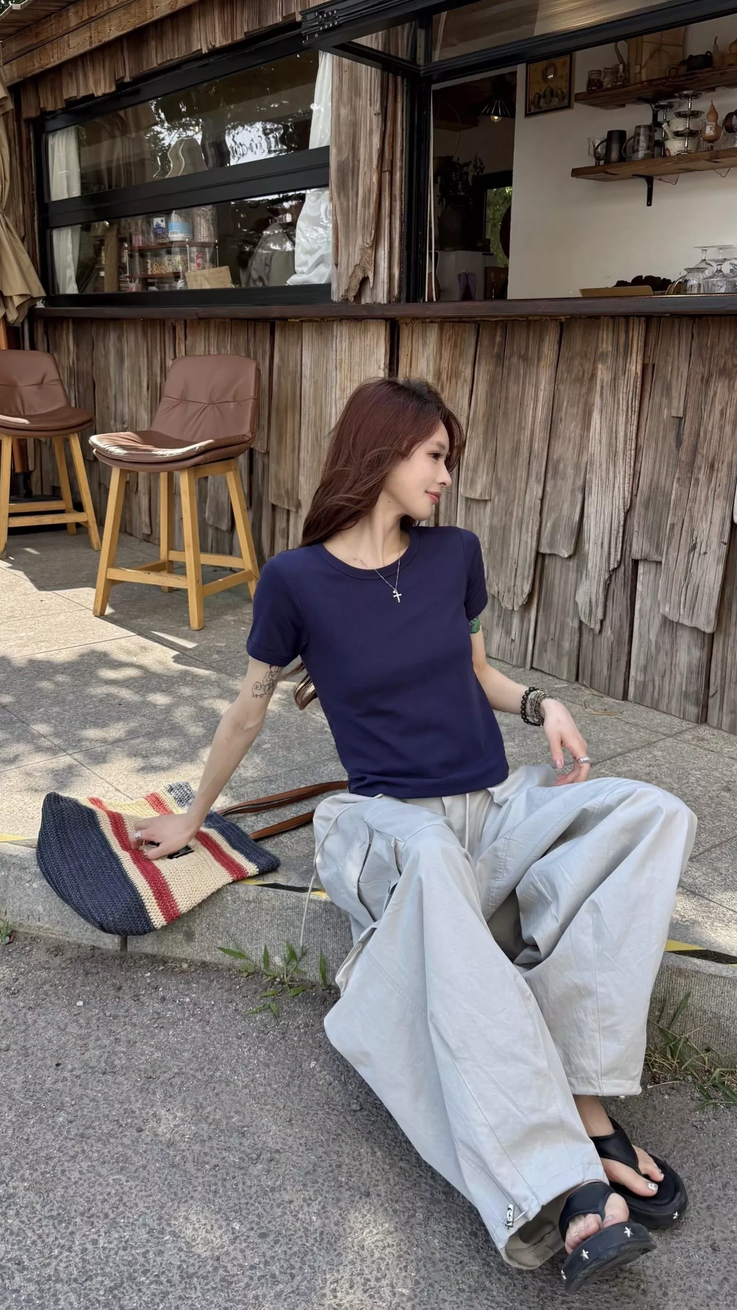 알로요가 백 로고 베이직 크롭 반소매 티셔츠 상세 이미지 62
