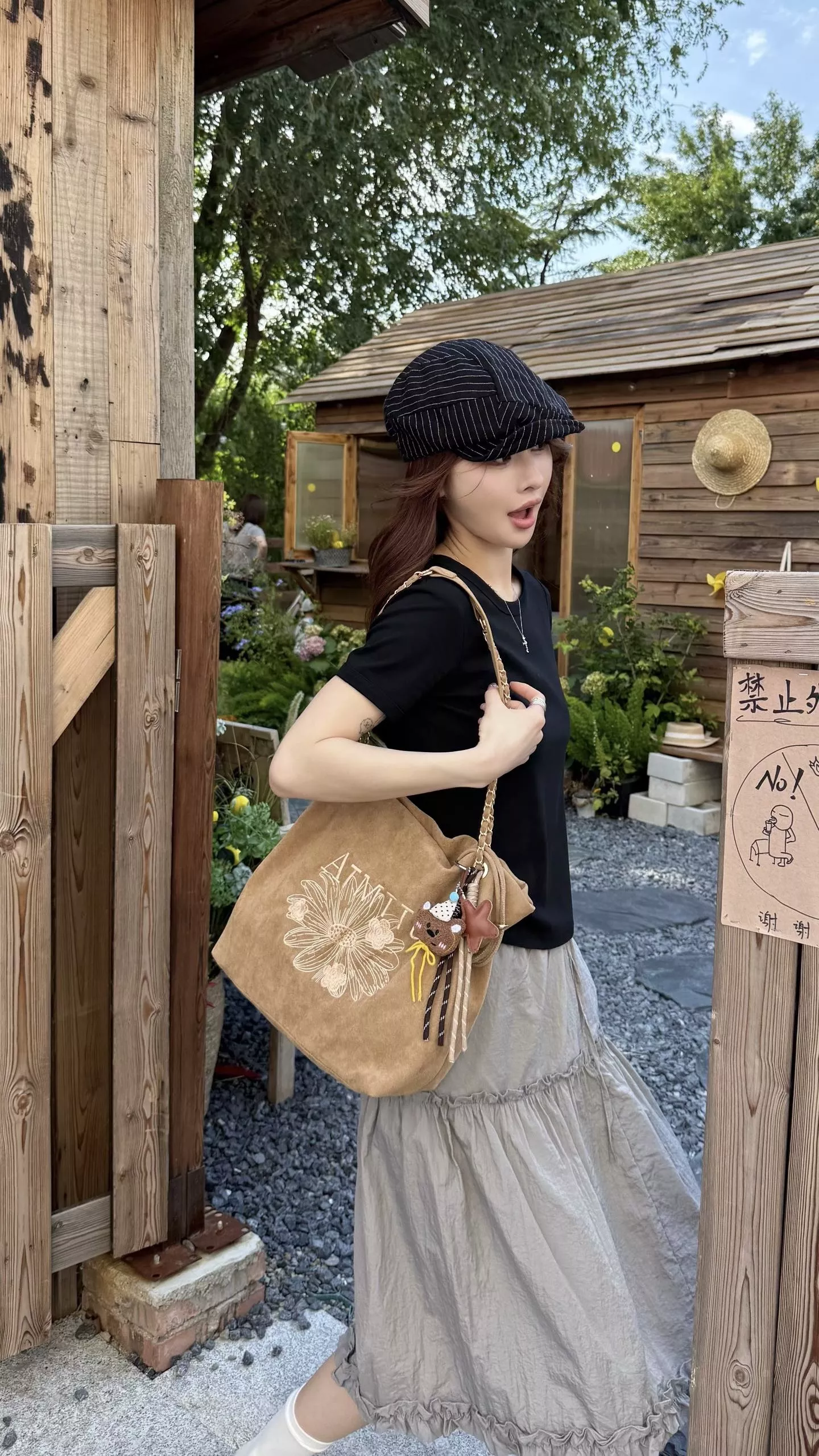 알로요가 백 로고 베이직 크롭 반소매 티셔츠 상세 이미지 51