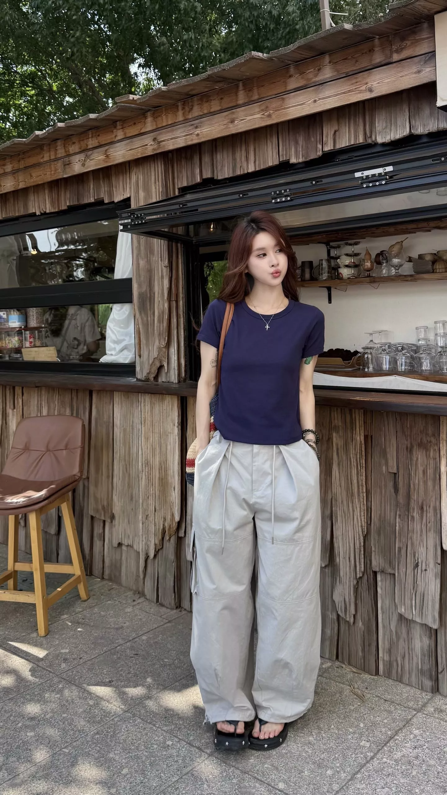 알로요가 백 로고 베이직 크롭 반소매 티셔츠 상세 이미지 60
