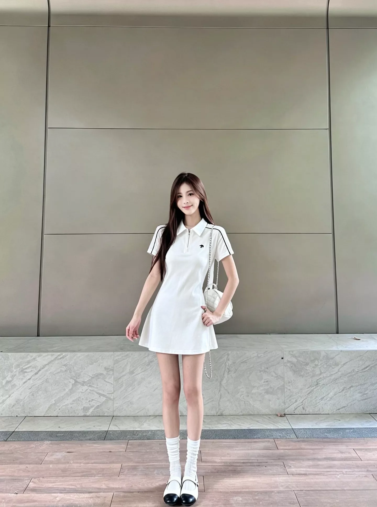 데상트 반집업 폴로 카라 골프 원피스 상세 이미지 25