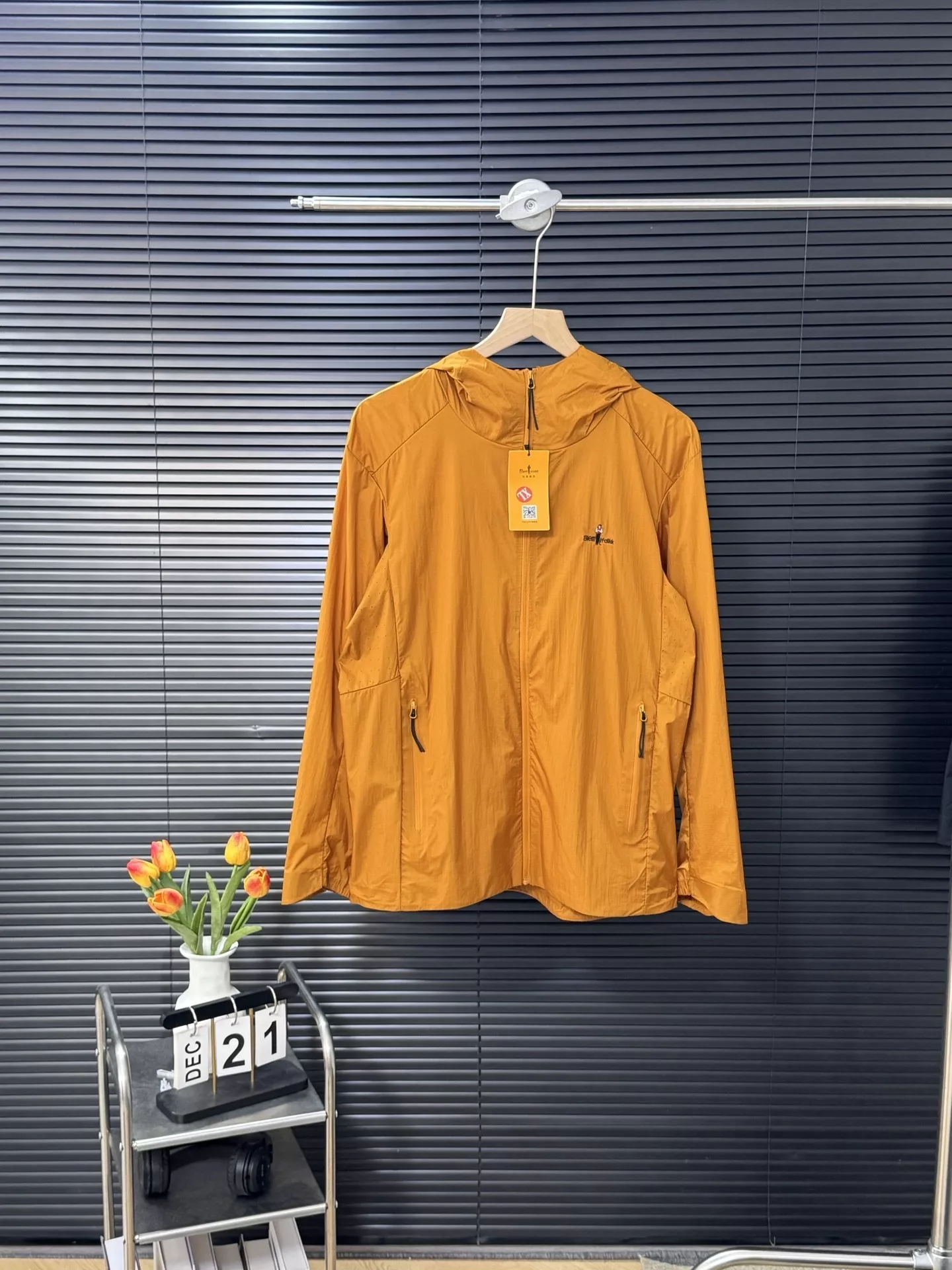 비음러펀 경량 후드 자외선 차단 재킷 상세 이미지 3