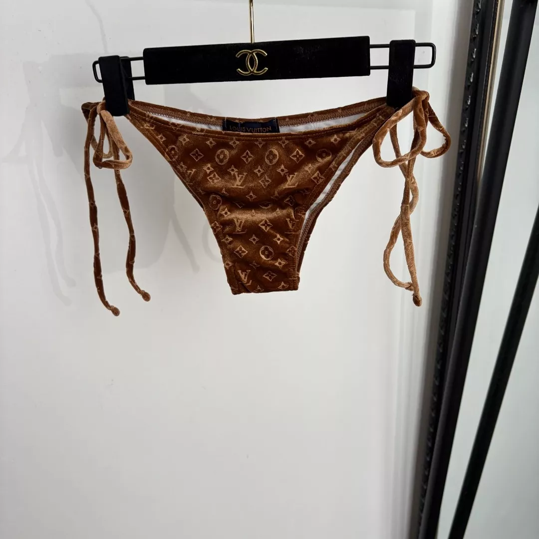 루이비통 로고 포인트 비키니 3종 세트 수영복 상세 이미지 5