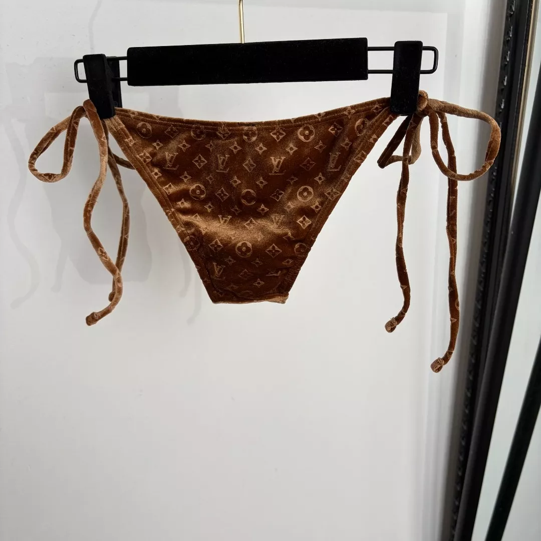 루이비통 로고 포인트 비키니 3종 세트 수영복 상세 이미지 6
