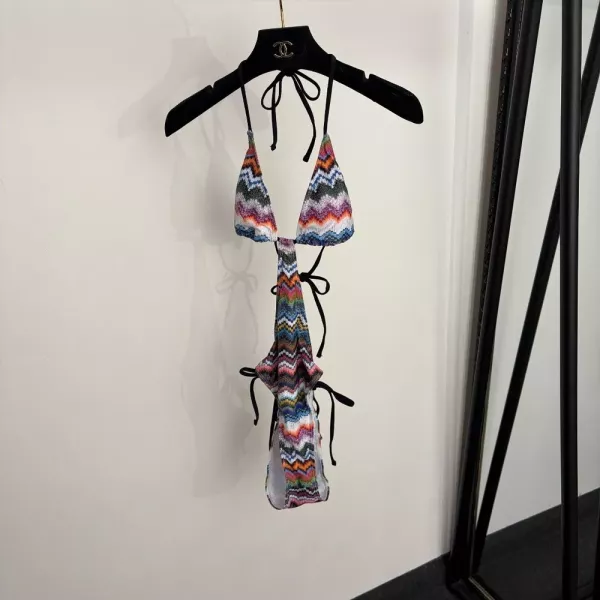 미쏘니 컬러 웨이브 패턴 원피스 수영복
