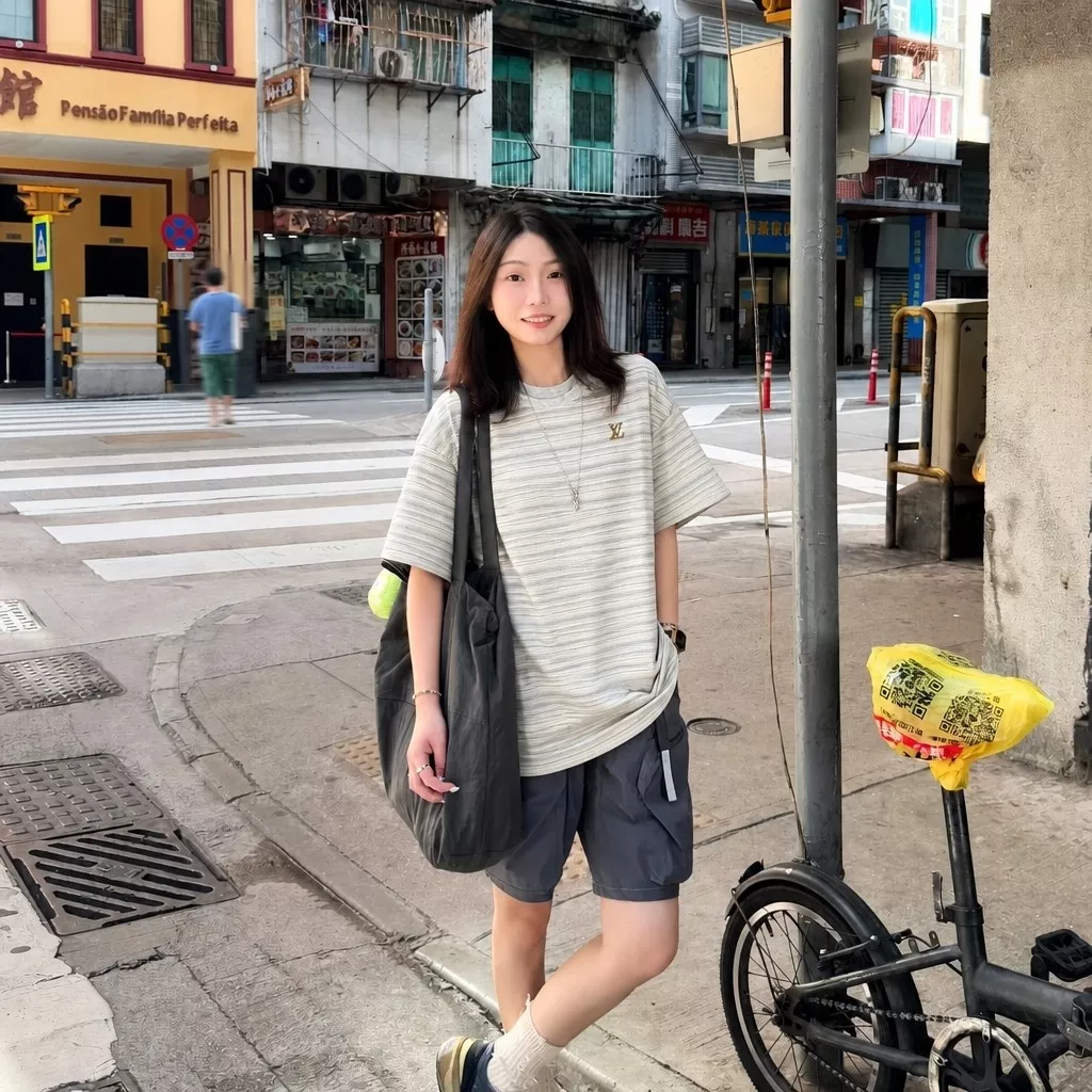 루이비통 배색 스트라이프 라운드넥 반소매 티셔츠 상세 이미지 12