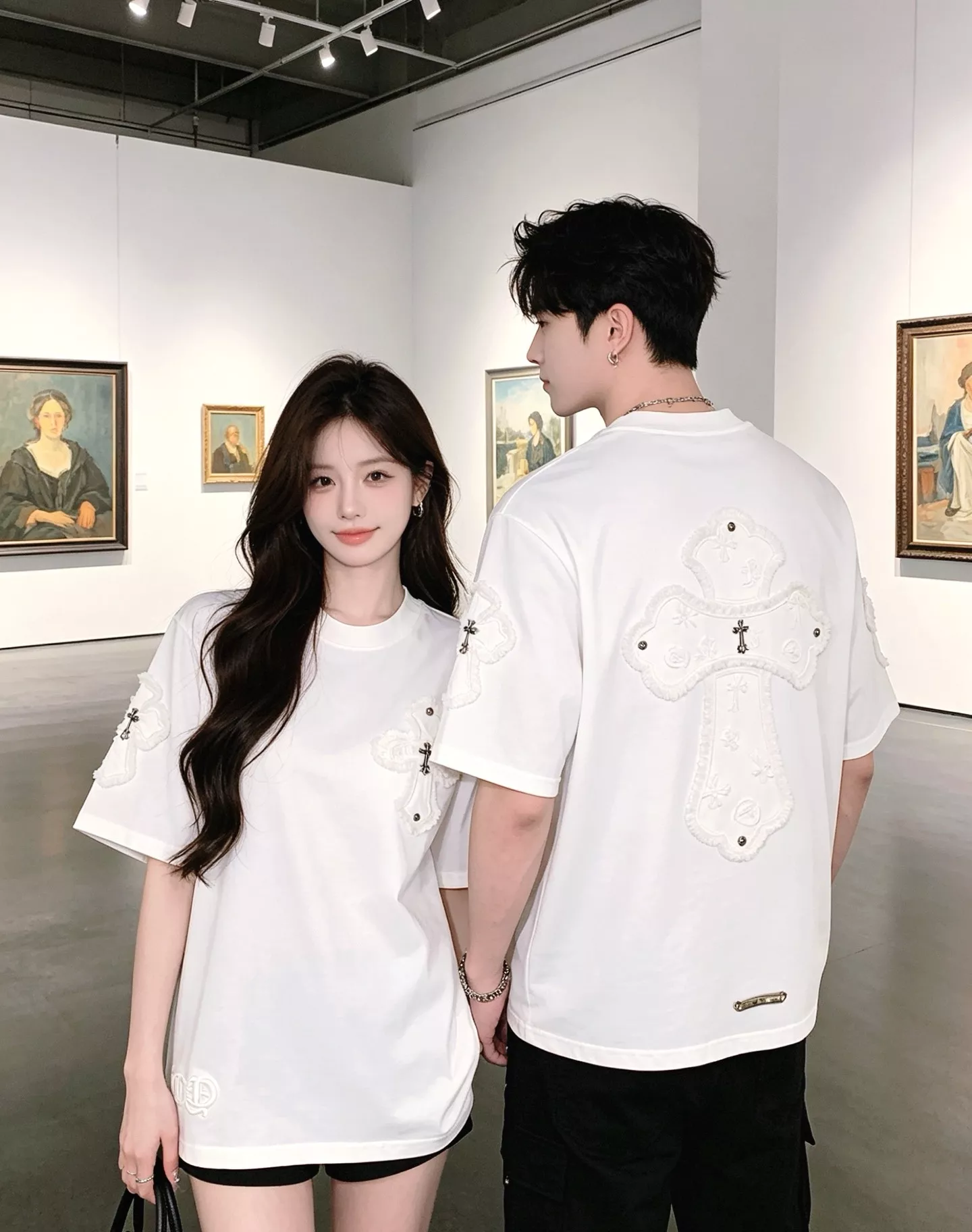 크롬하츠 십자가 패치 태슬 디테일 반소매 티셔츠 상세 이미지 17