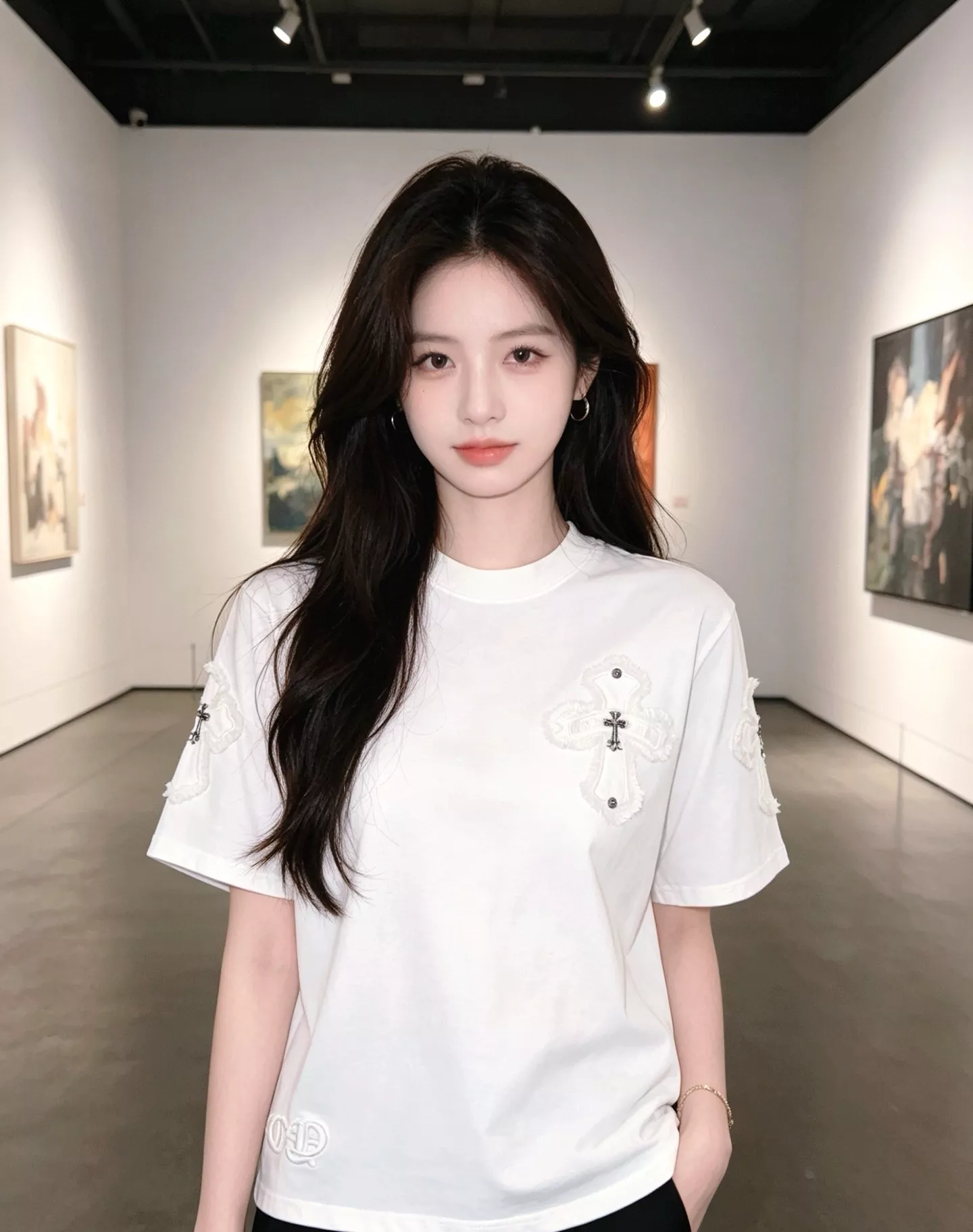 크롬하츠 십자가 패치 태슬 디테일 반소매 티셔츠 상세 이미지 11
