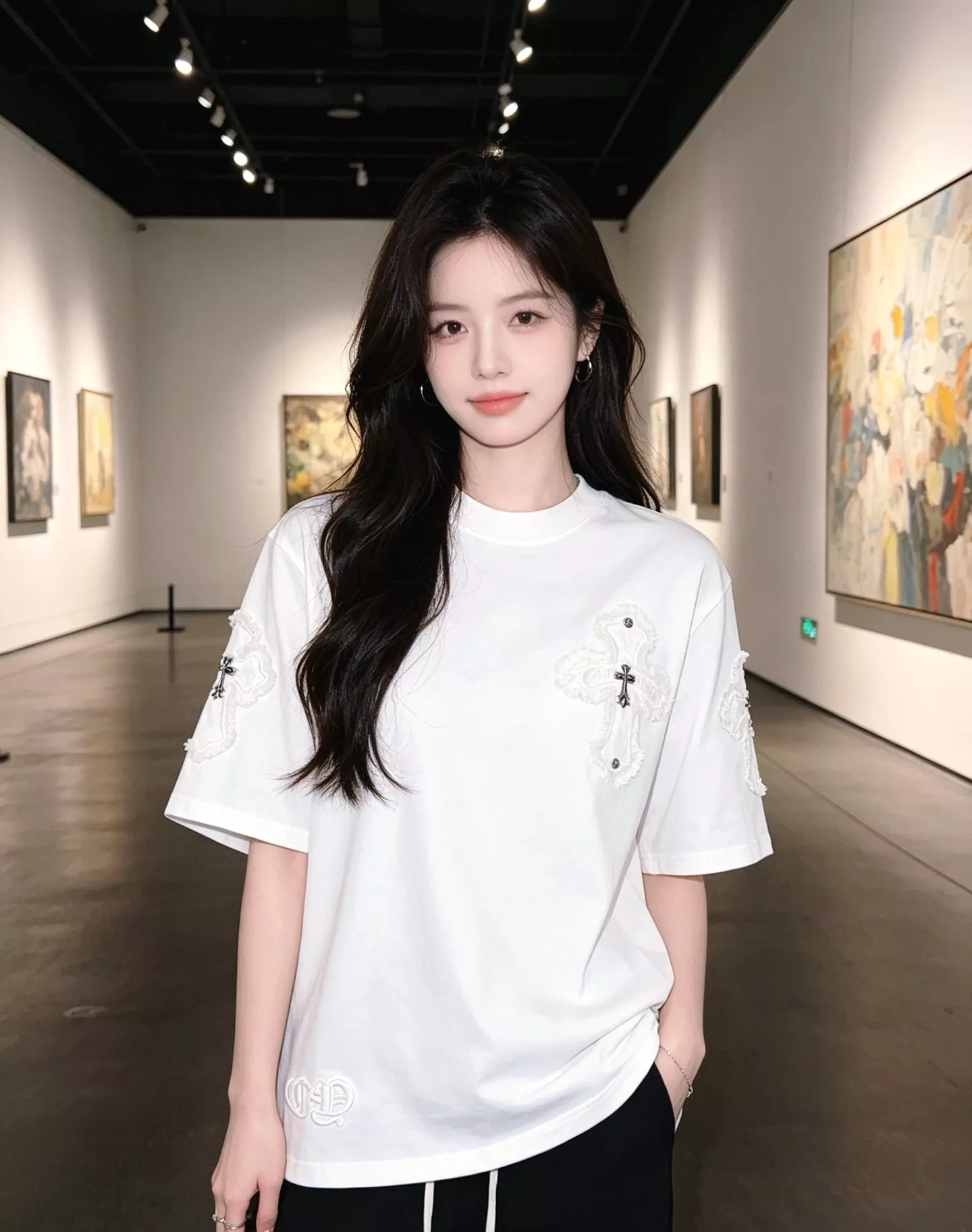 크롬하츠 십자가 패치 태슬 디테일 반소매 티셔츠 상세 이미지 12