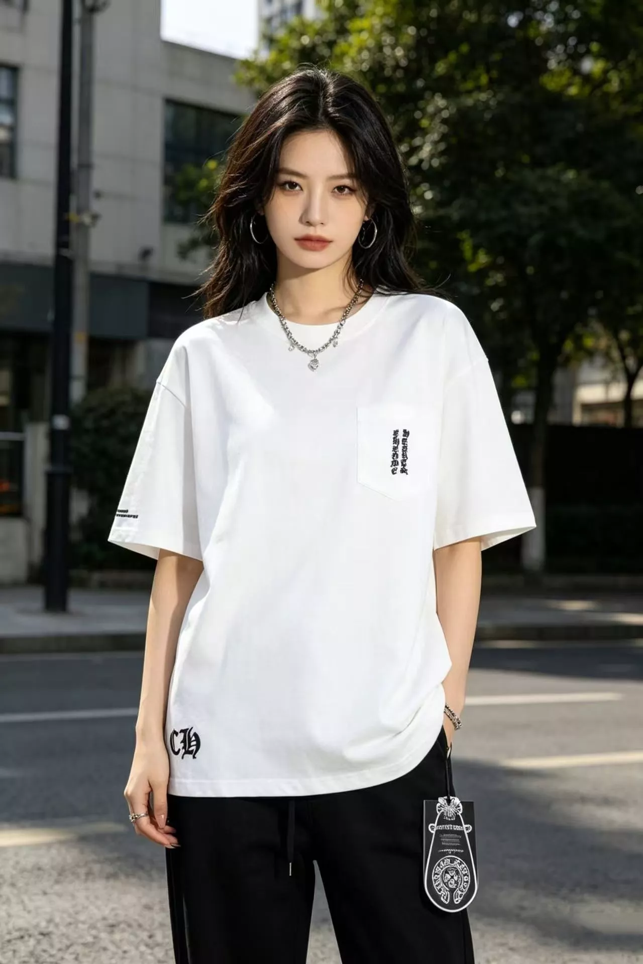 크롬하츠 포켓 장식 산스크리트 레터링과 후면 대형 크로스 프린트 반소매 티셔츠 상세 이미지 15