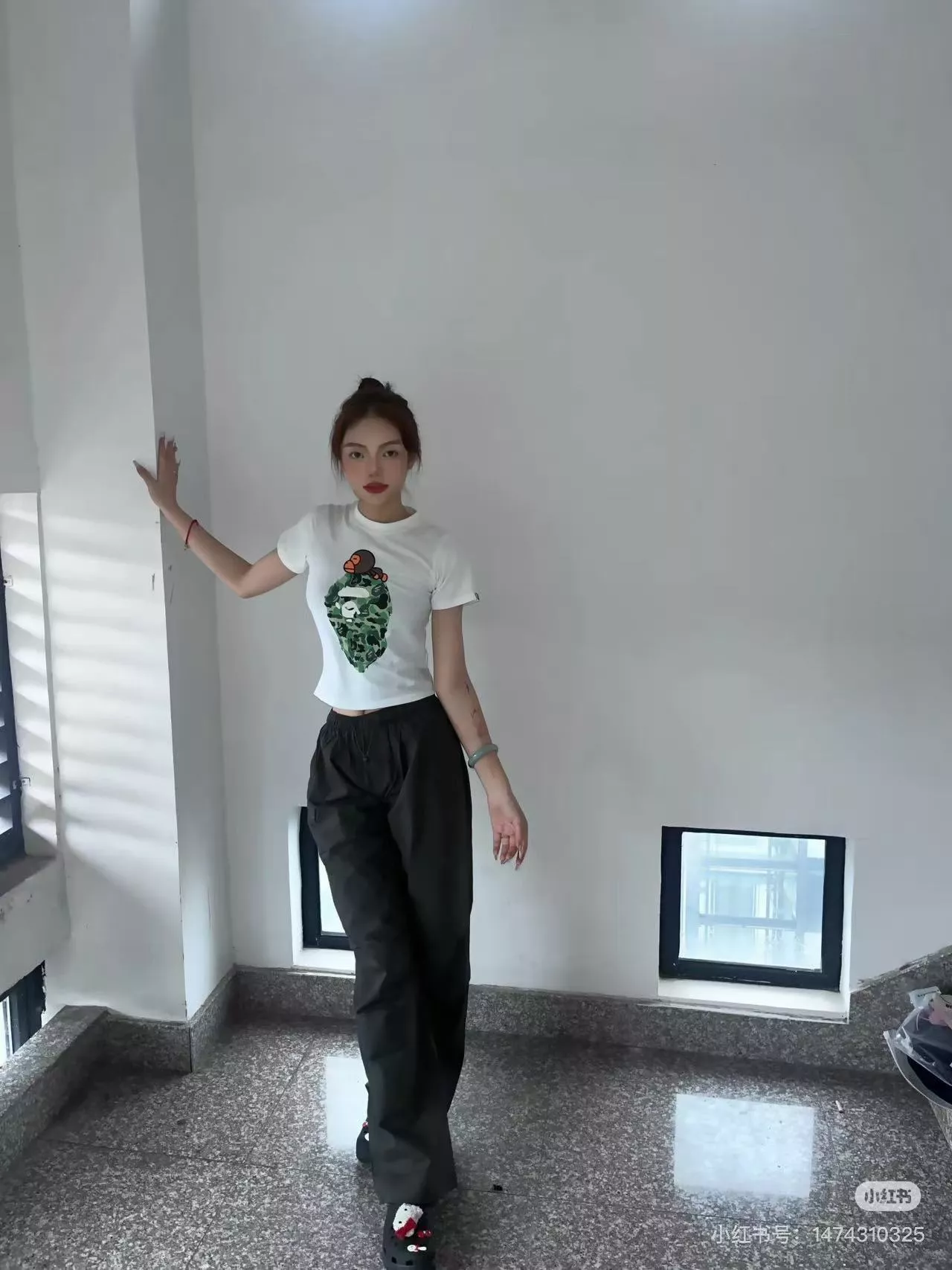 베이프 카무플라주 유인원 헤드 로고 프린트 반소매 티셔츠 상세 이미지 19