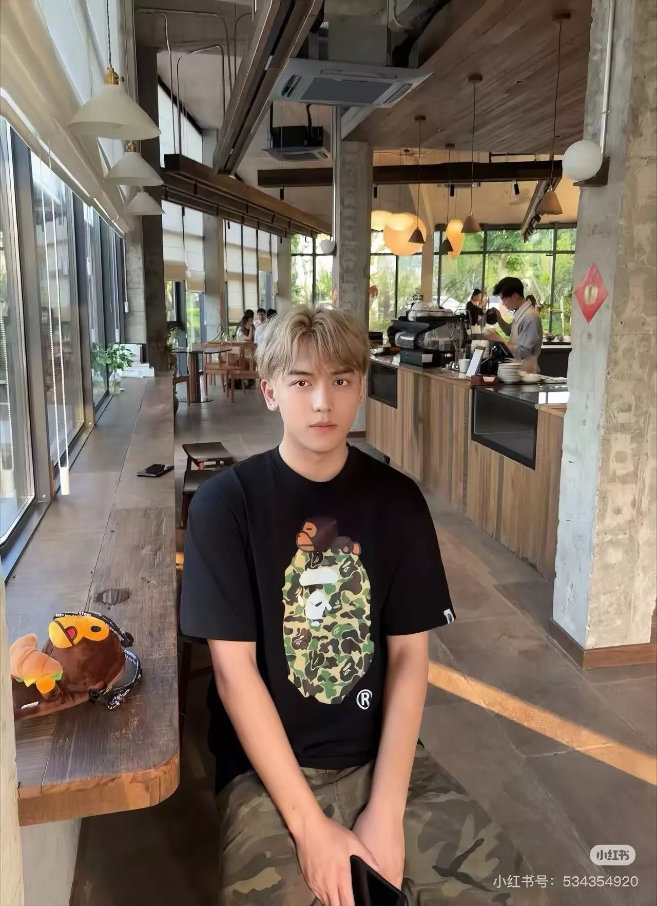 베이프 카무플라주 유인원 헤드 로고 프린트 반소매 티셔츠 상세 이미지 23