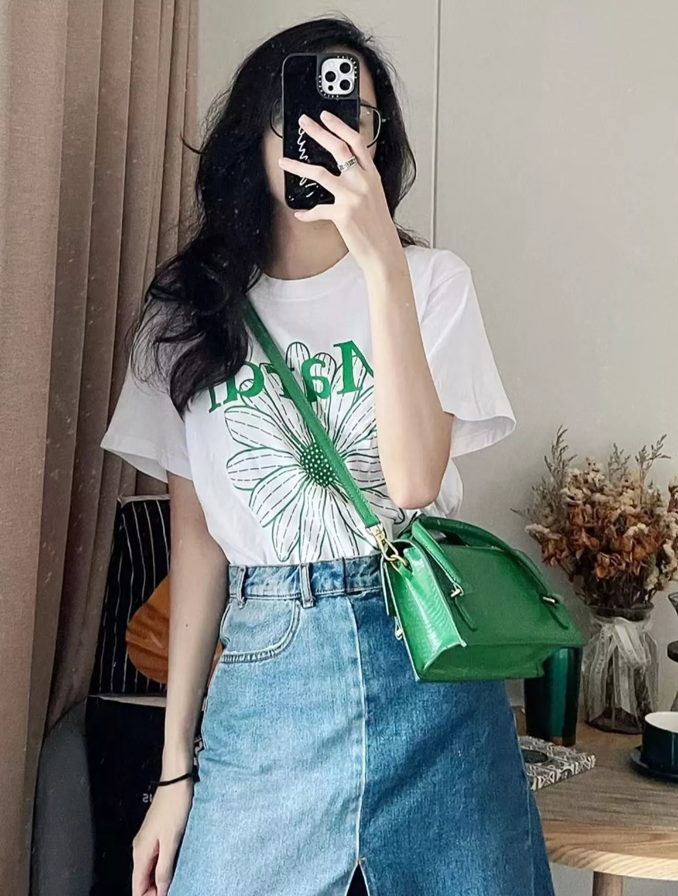 마르디메크르디 플라워 그래픽 루즈핏 반소매 티셔츠 상세 이미지 13