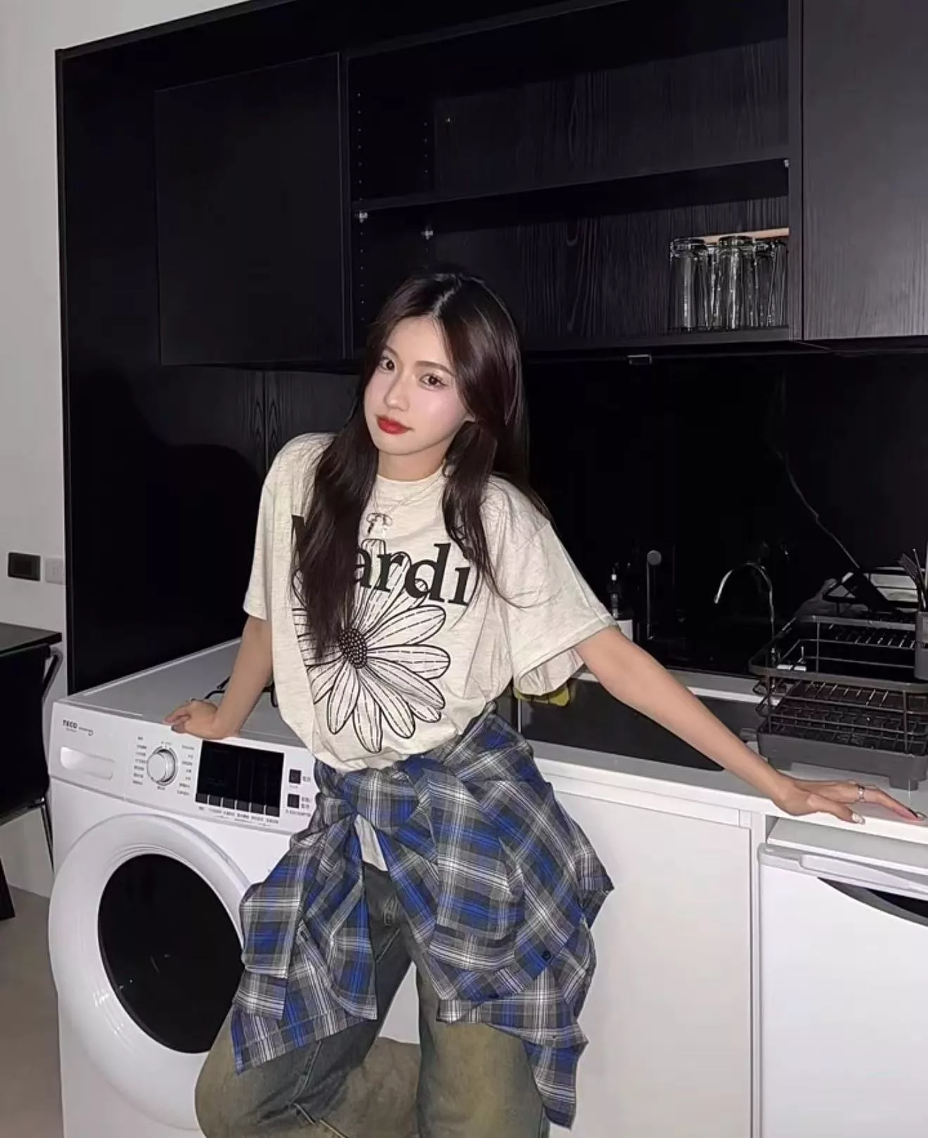 마르디메크르디 플라워 그래픽 루즈핏 반소매 티셔츠 상세 이미지 17
