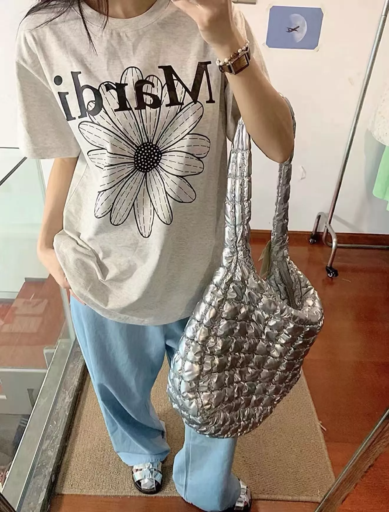 마르디메크르디 플라워 그래픽 루즈핏 반소매 티셔츠 상세 이미지 18