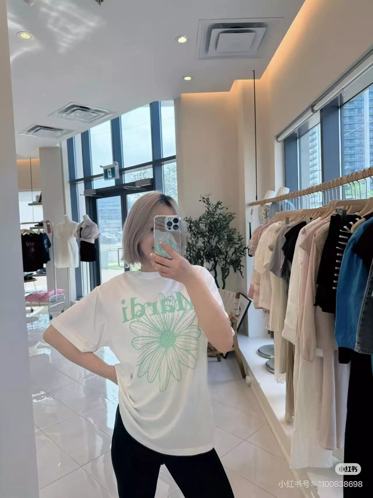 마르디메크르디 플라워 그래픽 루즈핏 반소매 티셔츠 상세 이미지 15