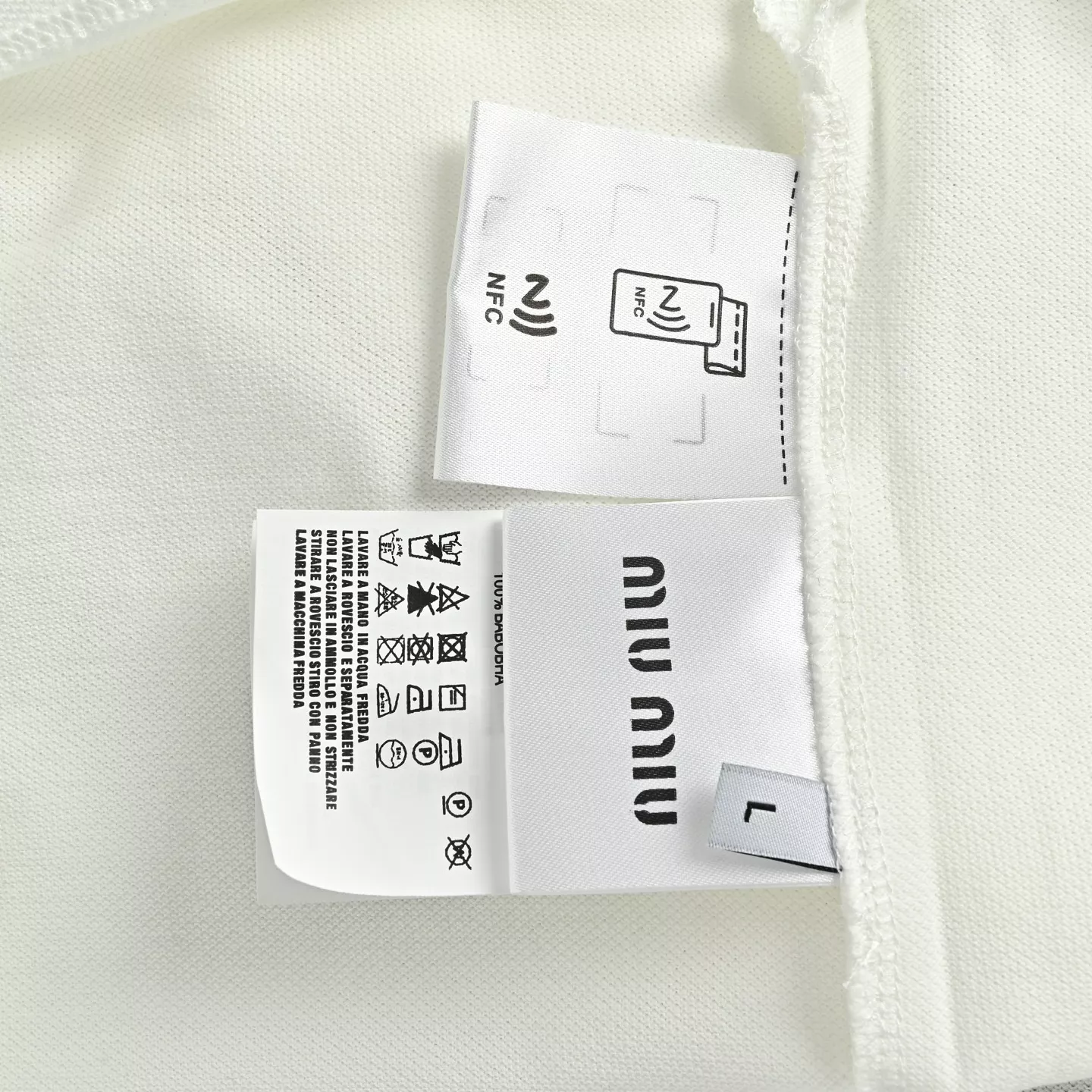 미우미우 클래식 로고 자수 폴로 반소매 상세 이미지 6