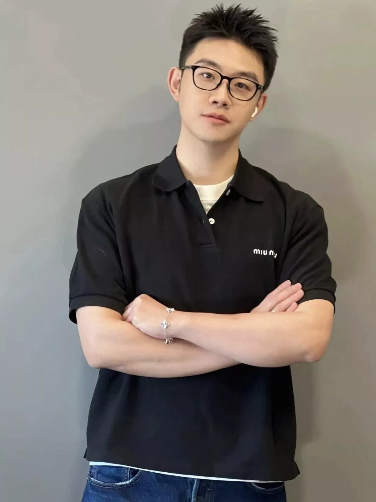 미우미우 로고 자수 폴로 반소매 티셔츠 상세 이미지 12