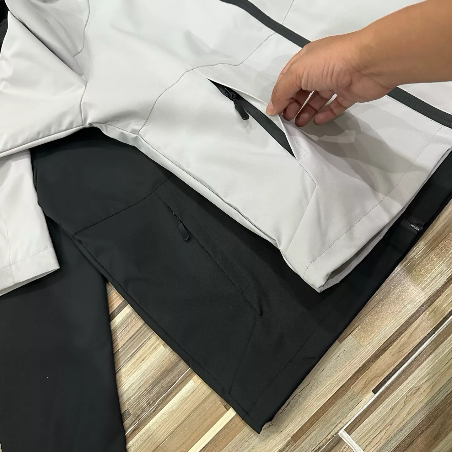 노스페이스 후드형 방풍 방수 아웃도어 재킷 상세 이미지 9