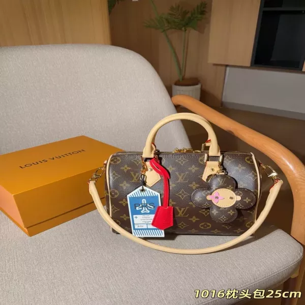 루이비통 스피디 25 필로우 보스턴백