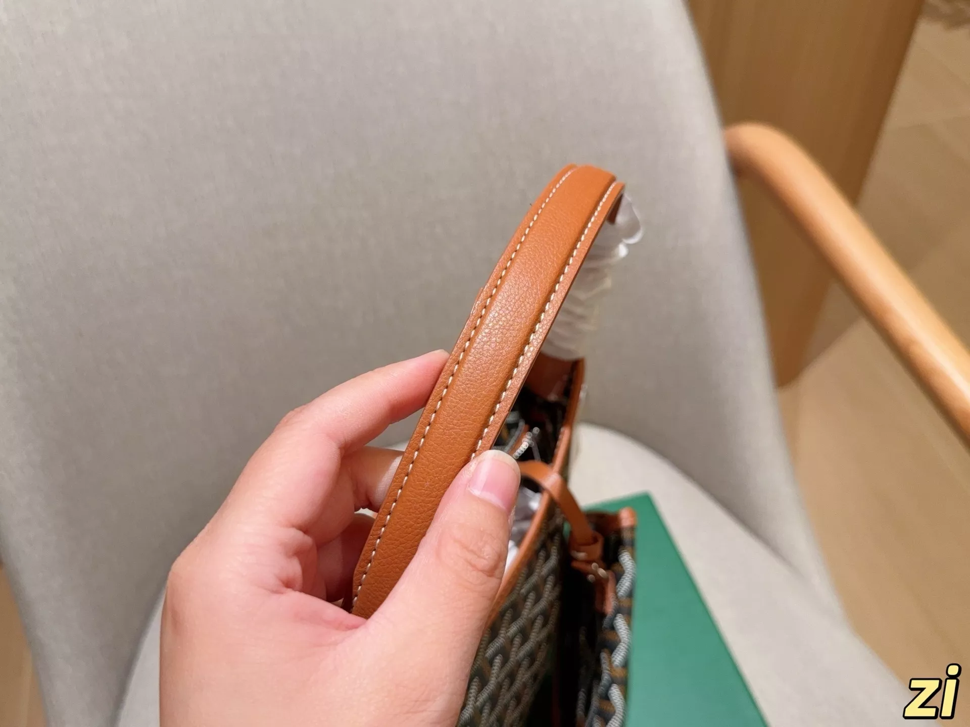 고야드 미니 호보 겨드랑이백 쇼핑백 스타일 가방 상세 이미지 8