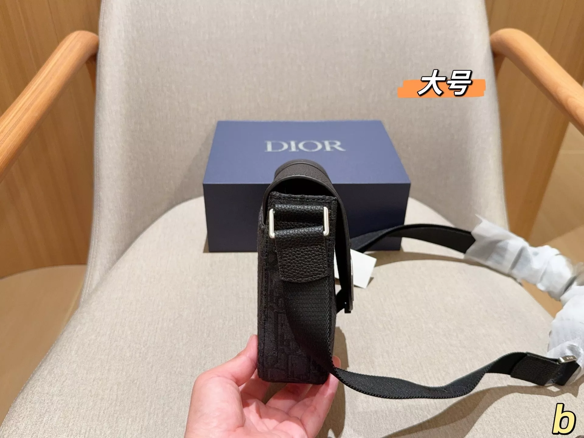 디올 새들 시리즈 오블리크 캔버스 남성 메신저백 상세 이미지 14