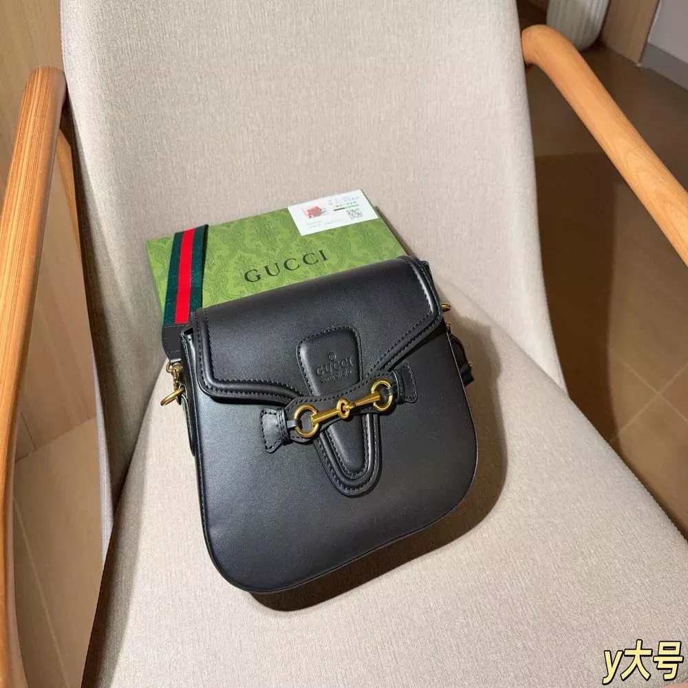 구찌 클래식 레트로 홀스빗 새들백