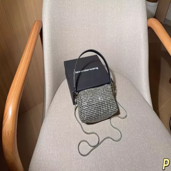 알렉산더왕 스톤 장식 체인 바게트백