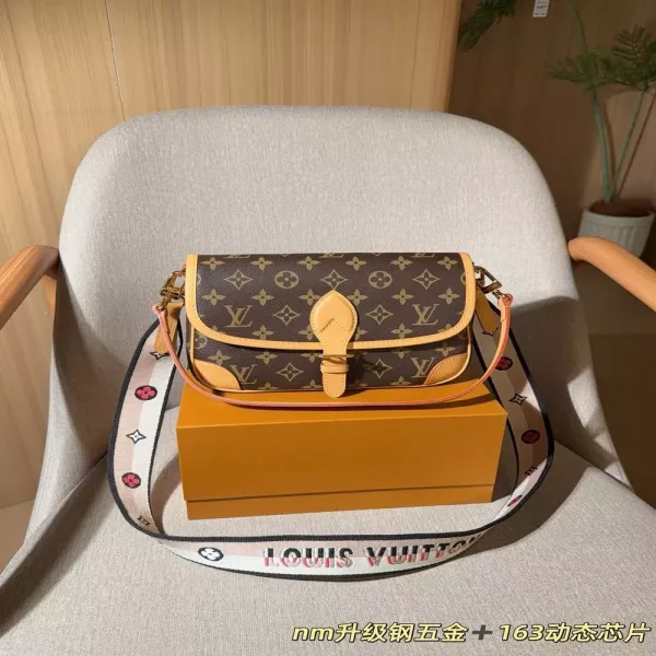루이비통 다이앤 바게트백