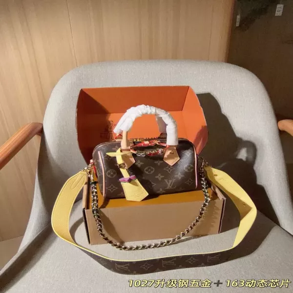루이비통 스피디18 나노 미니 베개형 백