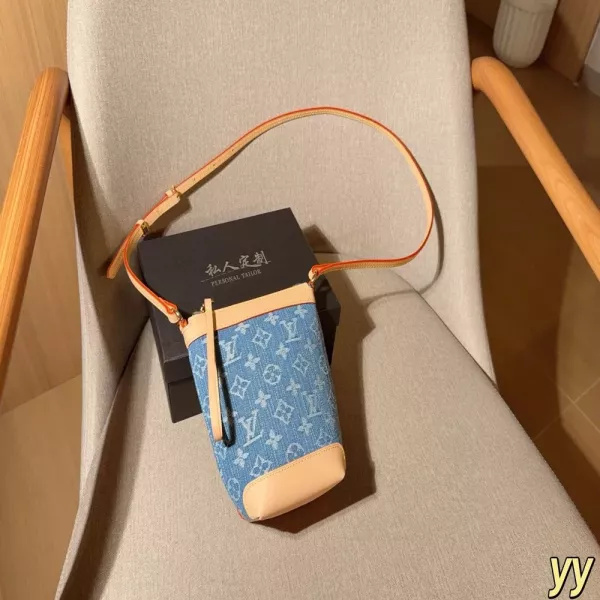 루이비통 모노그램 패턴 휴대폰백