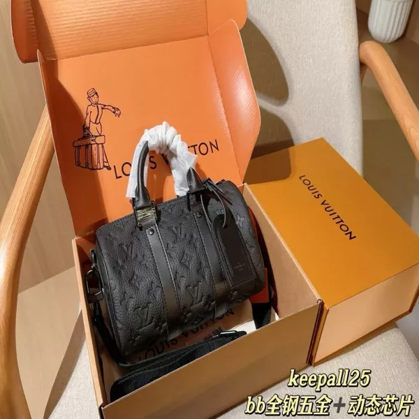 루이비통 키폴 25 엠보싱 블랙 보스턴백