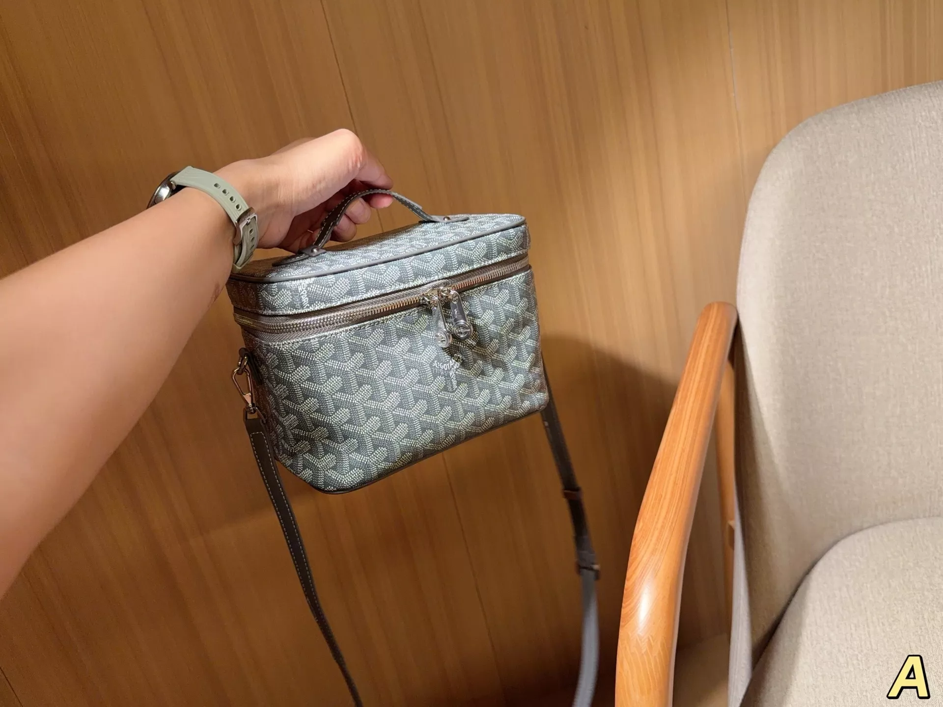 고야드 배니티 뮤즈 화장품 파우치 상세 이미지 23