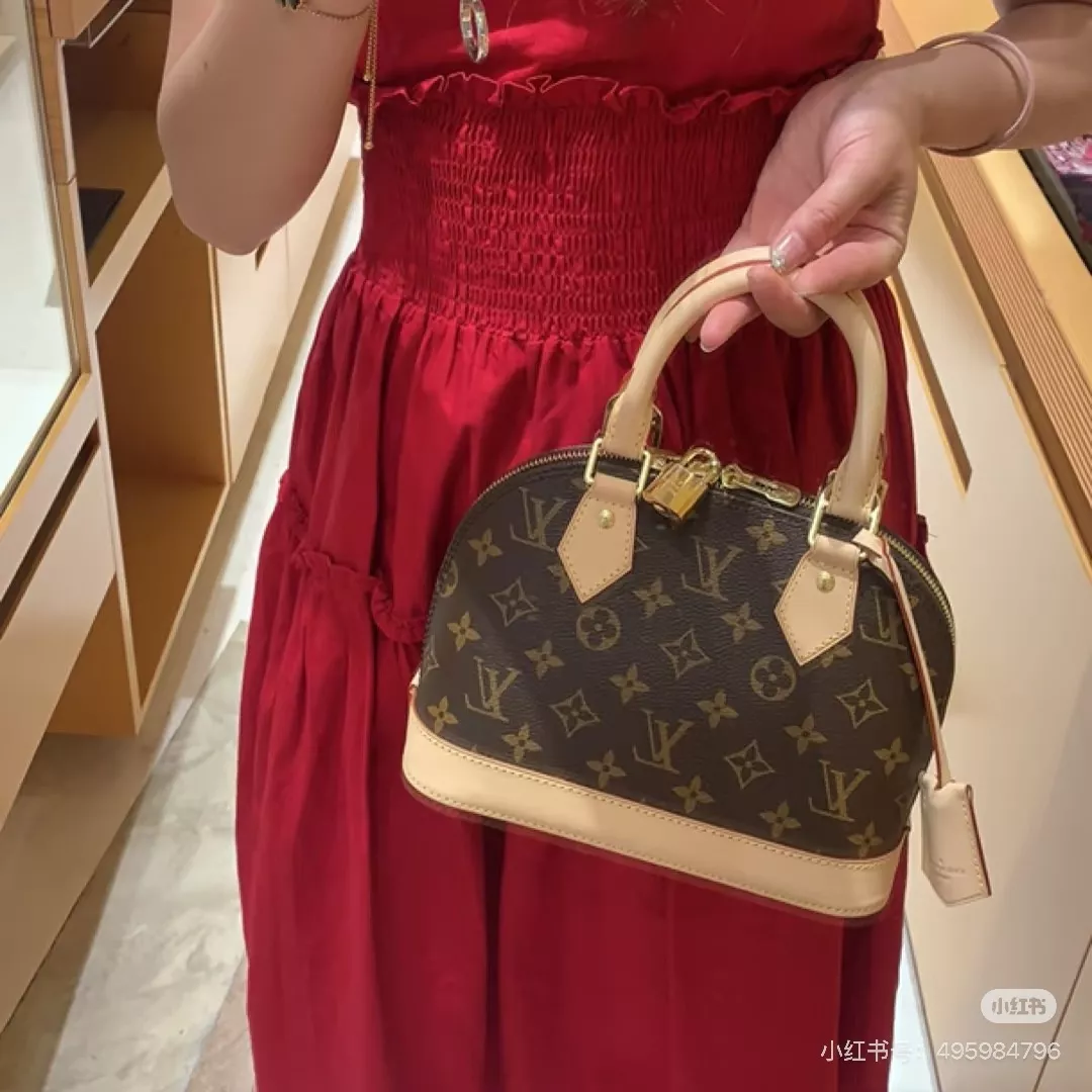루이비통 알마 BB 쉘 토트백 상세 이미지 10