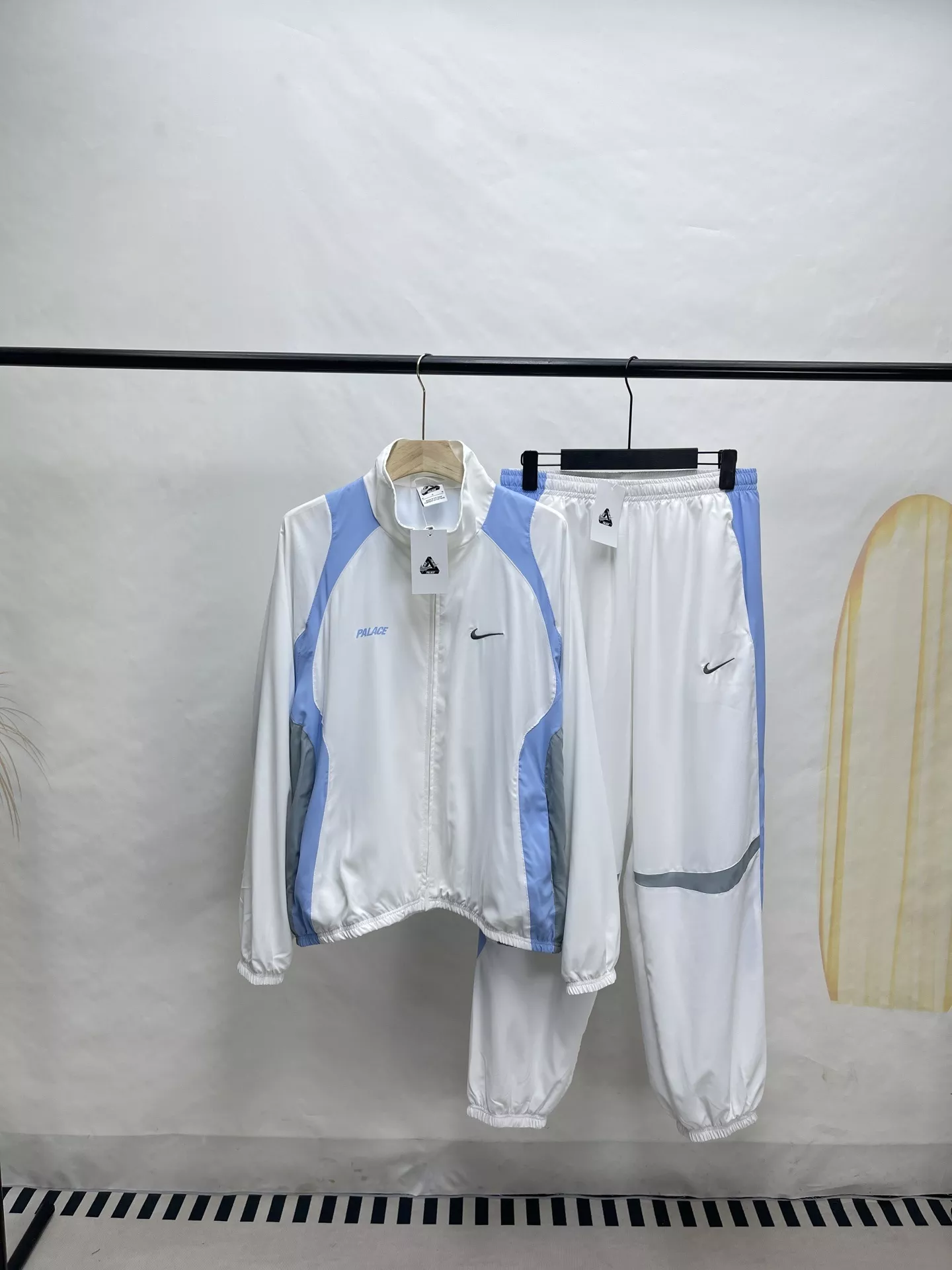 나이키 팰리스 나이키 협업 트랙 재킷 및 조거 팬츠 세트 상세 이미지 11